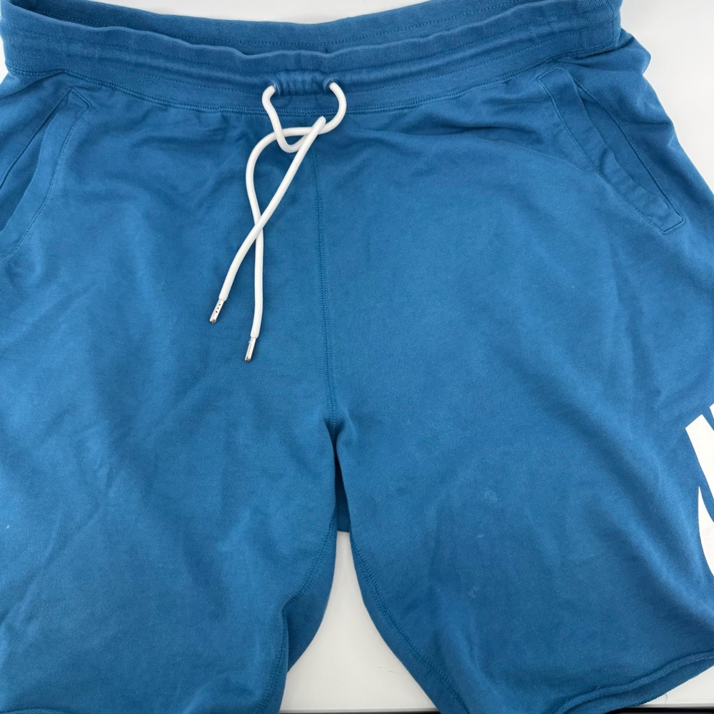 Nike Sportswear Alumni Shorts Mens XXL Blue Graphic Logo Raw Hem 836277-457